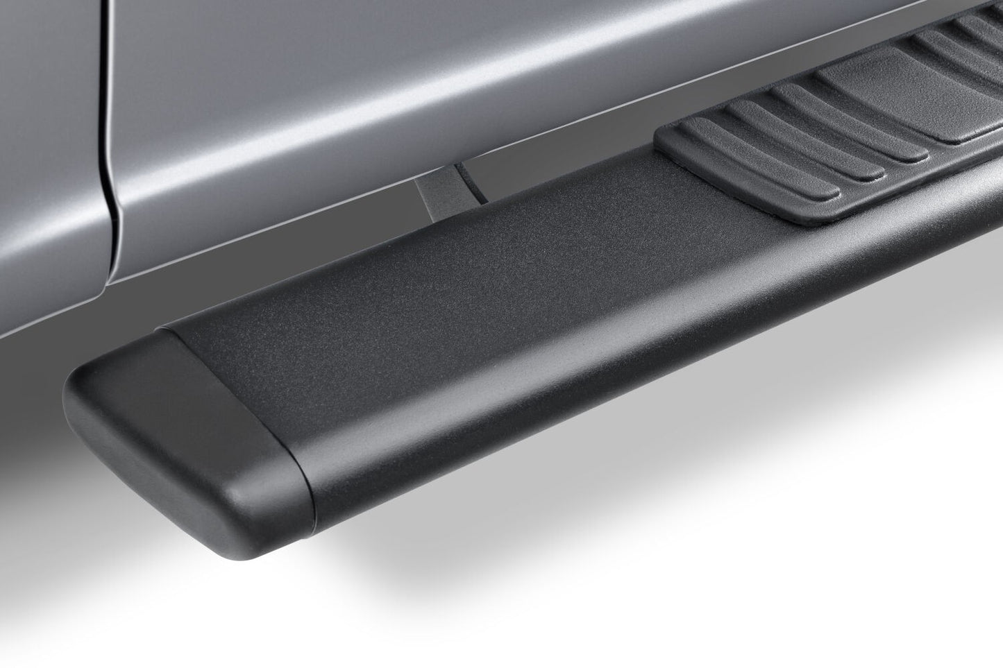 5 Inch OE Xtreme Low Profile SideSteps With Mounting Bracket Kit Textured Black 2015-2026 Ford F-150/ F-250/F-350 2 Door Go Rhino-1