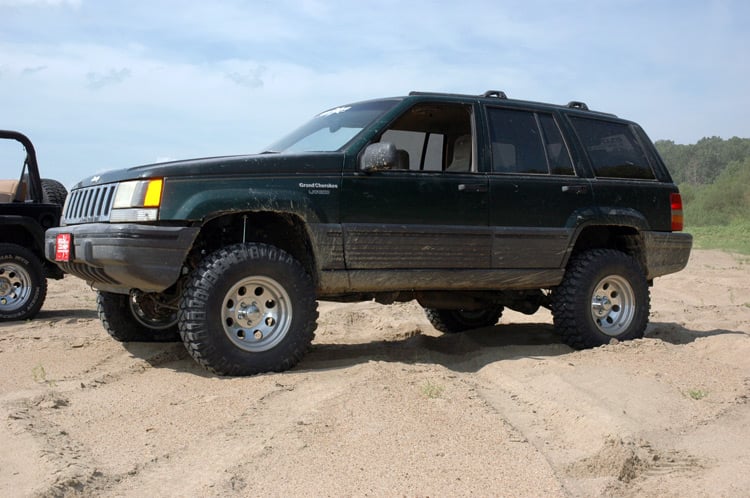 4 Inch Lift Kit X-Series Jeep Grand Cherokee ZJ 2WD/4WD (1993-1998) Rough Country-1