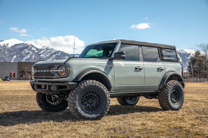 3 Inch SST Lift W/ Upper Control Arms And High-Angle Ball Joints 21-25 Frd Bronco Exclusively For Sasquatch Package-Equipped Vehicles Including Badlands, Wildtrak, And First Edition ReadyLIFT-2