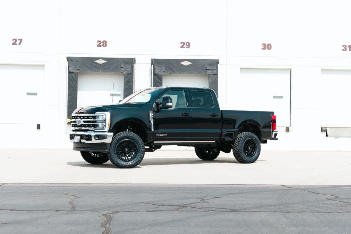 3.5 Inch SST Lift Kit 2023 Ford Super Duty F-250/F-350 4WD ReadyLIFT-1