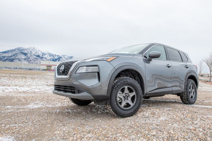 1.5 Inch SST Lift Kit 2021-2023 Nissan Rogue ReadyLIFT-1