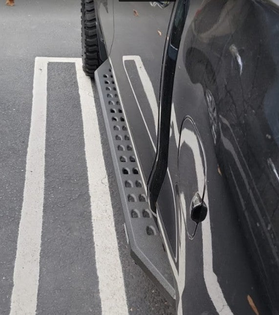 RB20 Running Boards With Mounting Brackets Textured Black 2019-2026 Silverado/Sierra 1500/2500 HD Go Rhino-3