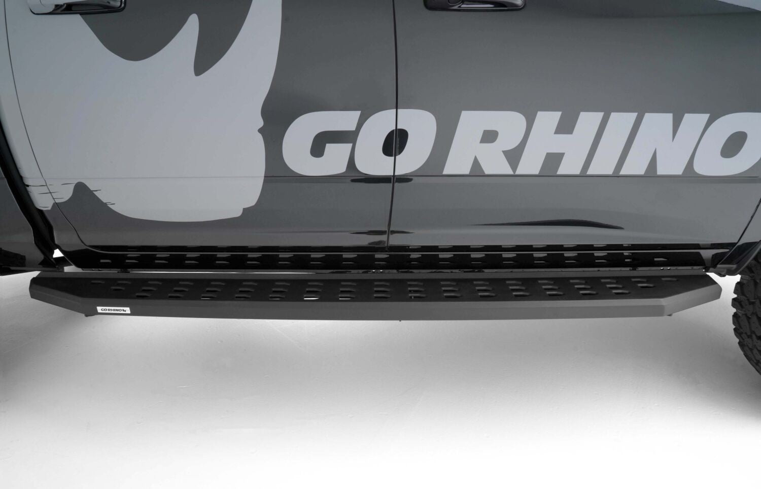 RB20 Running Boards With Mounting Brackets Textured Black 2015-2018 Ram 1500 Go Rhino-11