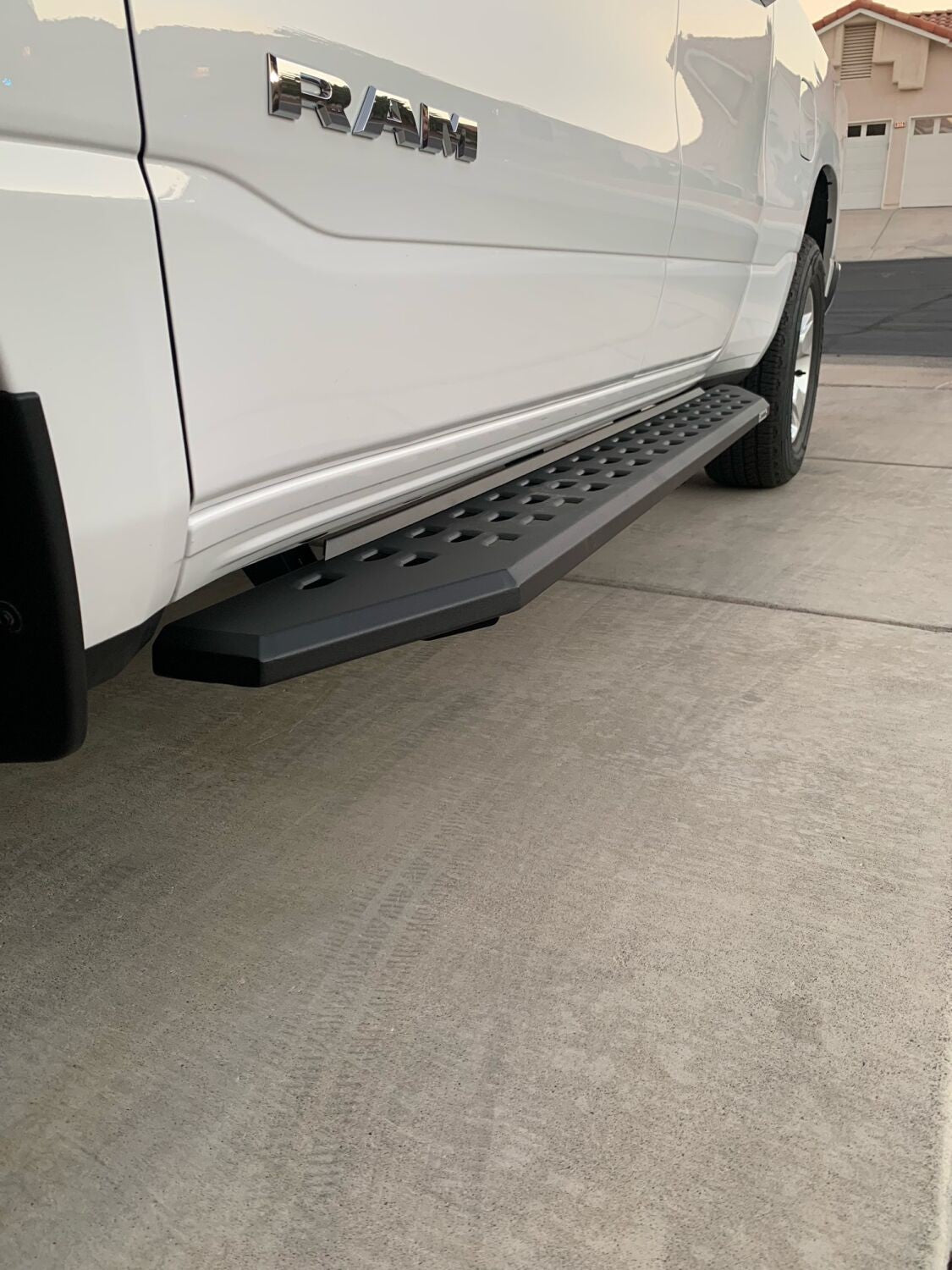 RB20 Running Boards With Mounting Brackets Textured Black 2019-2026 Ram 1500 Go Rhino-7