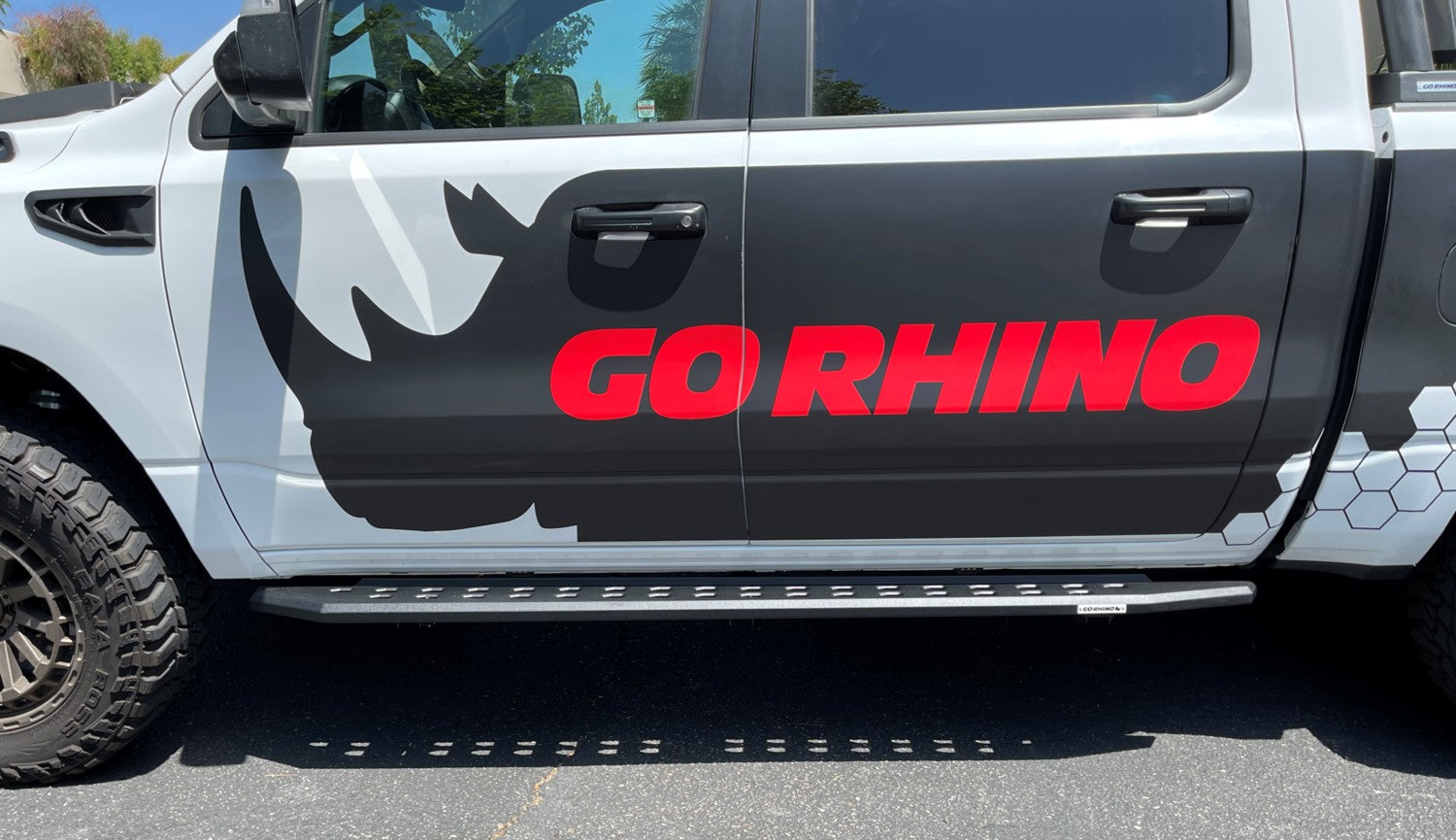 RB10 Slim Line Running Boards With Mounting Brackets Angled Textured Black 2019-2026 Ram 1500 Go Rhino-5