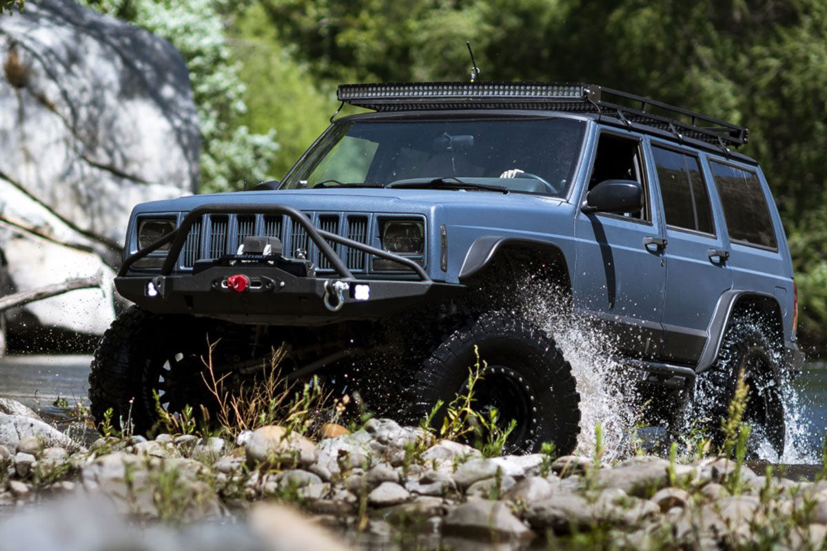 6.5 Inch Lift Kit X-Series Jeep Cherokee XJ 2WD/4WD (1984-2001) Rough Country-1