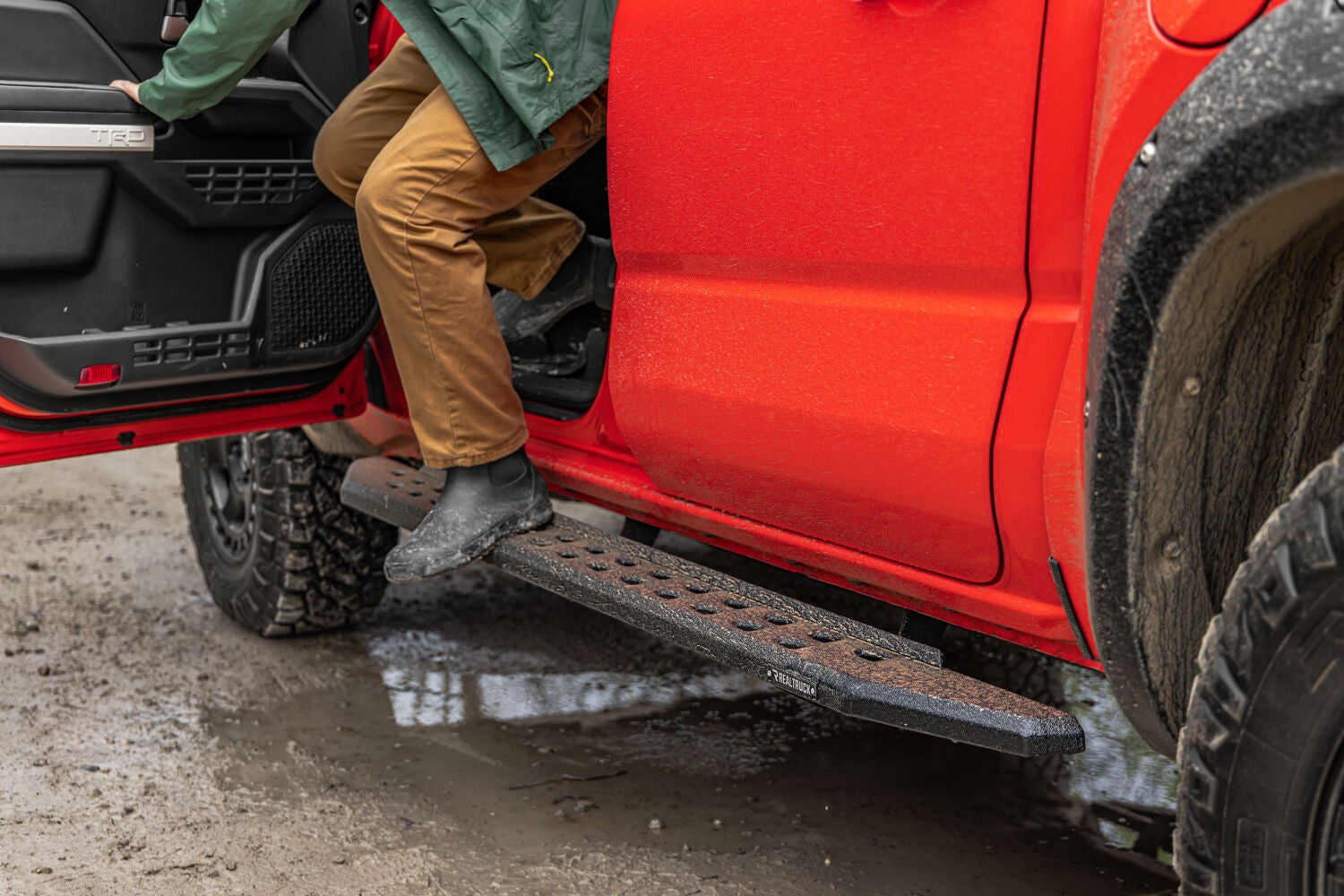 RB30 Slim Line Running Boards W/Bracket Kit Bedliner 2024-2026 Toyota Tacoma Go Rhino-2