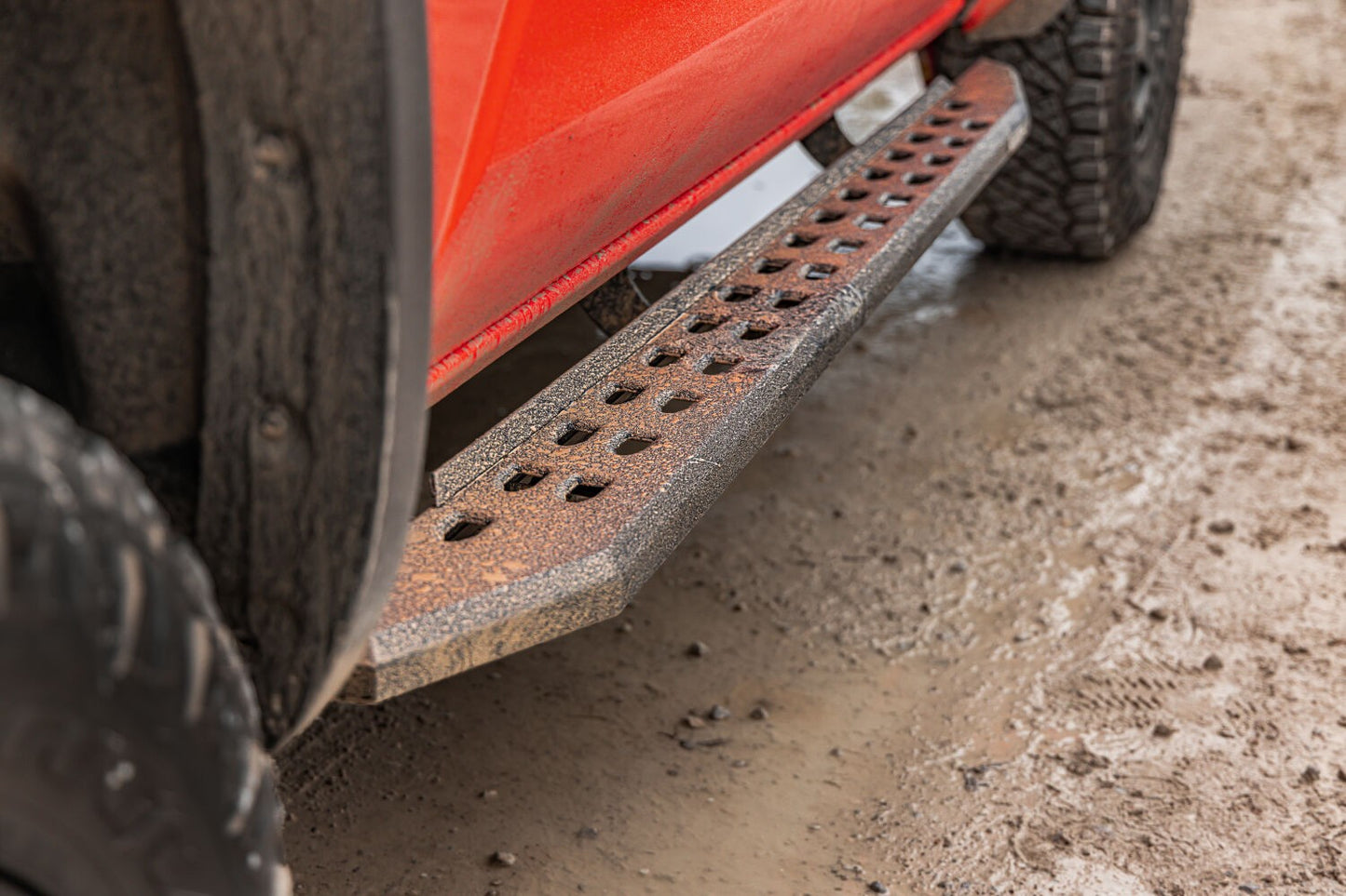 RB30 Slim Line Running Boards W/Bracket Kit Bedliner 2024-2025 Toyota Tacoma Go Rhino-4