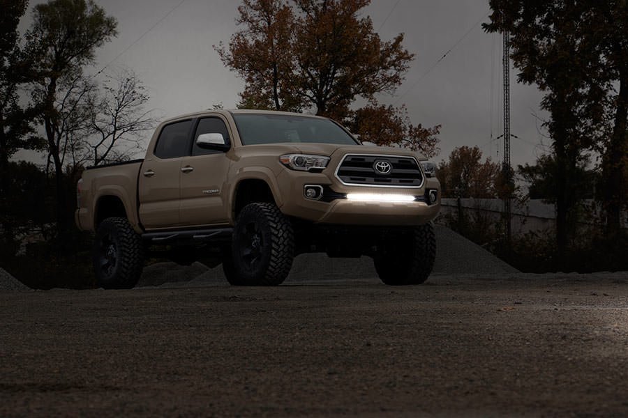 Toyota 30 Inch Cree LED Bumper Kit Chrome Series 16-20 Tacoma Rough Country-3