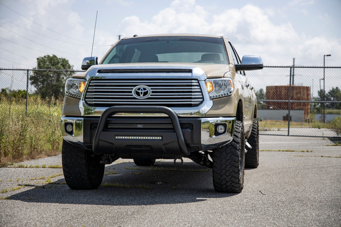 LED Light Kit Hood Bulge 40 Inch White/Amber Strip Toyota Tundra (14-21) Rough Country-4