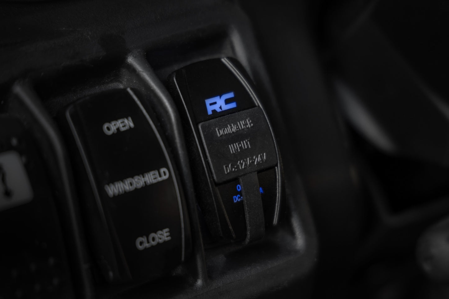 USB Switch Insert 2x1 with Logo Blue Back Light Rough Country-3