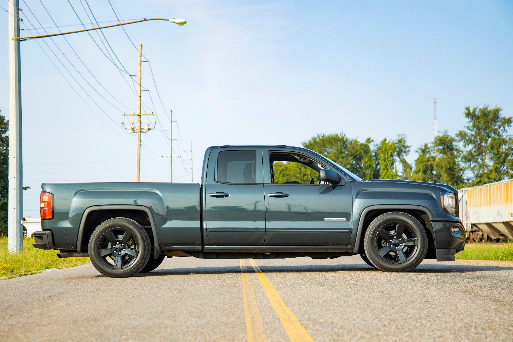 2 Inch Lowering Kit 4 Inch Rear Lowering M1 Silverado/Sierra 1500 (14-18 & Classic) Rough Country-5