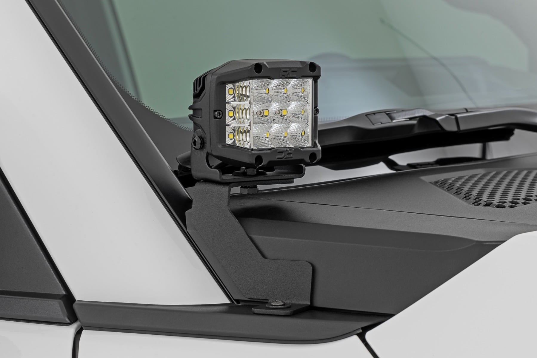 LED Light Kit Ditch Mount Black Series Round 3.5 Inch Amber DRL Toyota LandCruiser (2024) Rough Country-3