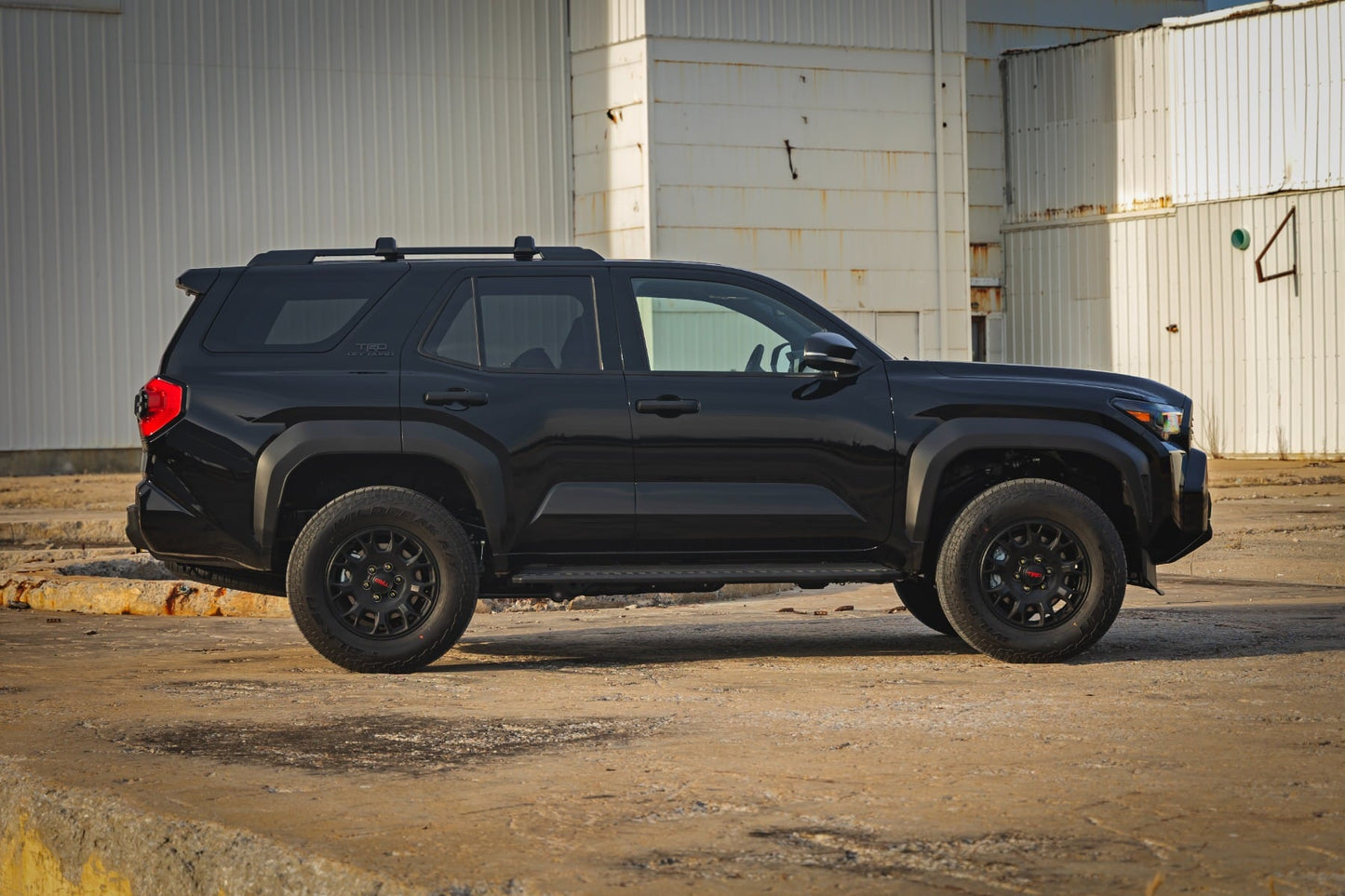 1.5-2 Inch Leveling Kit Toyota 4Runner 4WD (2025-2026) Rough Country-3
