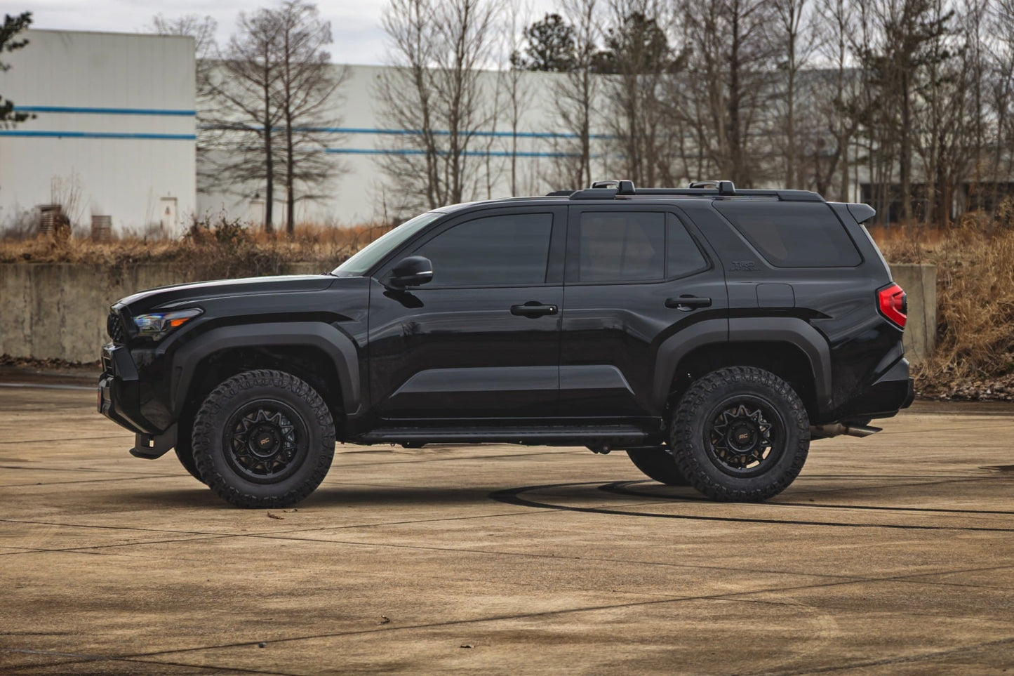 1.5-2 Inch Leveling Kit Toyota 4Runner 4WD (2025-2026) Rough Country-4