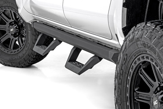 SRX2 Adjustable Aluminum Steps Double Cab Toyota Tacoma 2WD/4WD (24-26) Rough Country