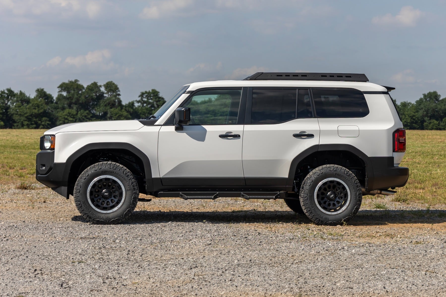 2 Inch Lift Kit N3 Shocks Toyota Land Cruiser 4WD (2024-2026) Rough Country-1