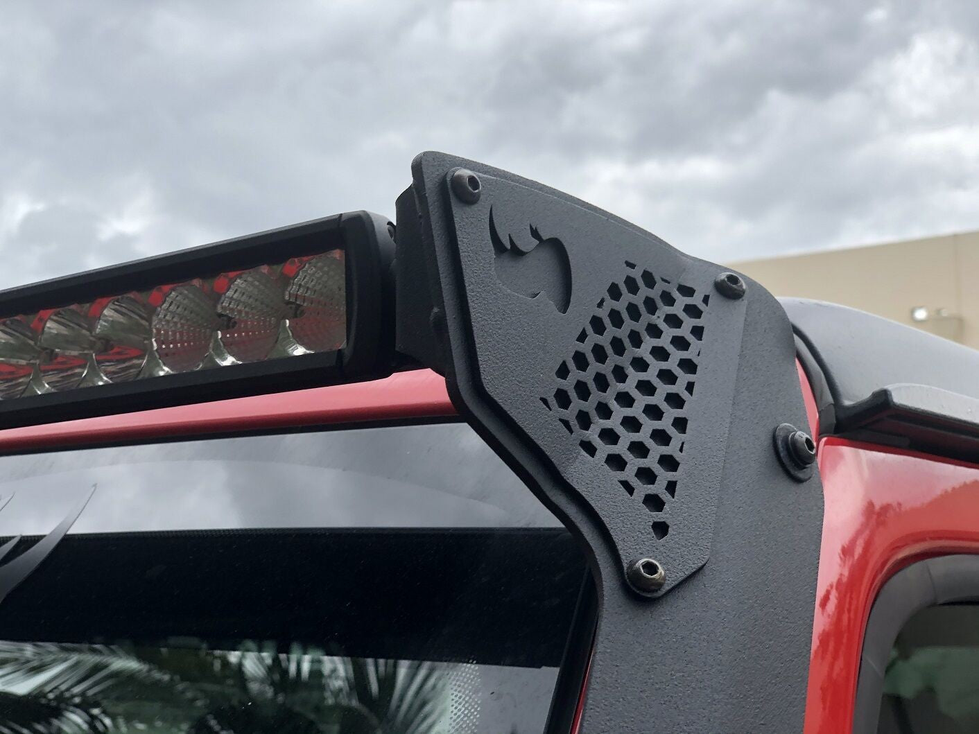 XE Windshield Light Bar Mount Textured Black 2018-2026 Jeep Wrangler JL 2020-2025 Jeep Gladiator Go Rhino-1