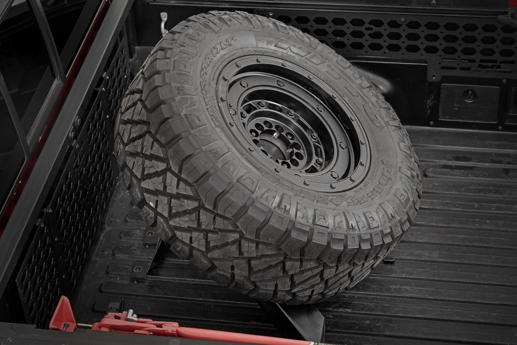 Bed Mount Spare Tire Carrier Universal (5x5.5 6x5.5 6x135 & 5x5.0 Bolt Patterns) Rough Country-2
