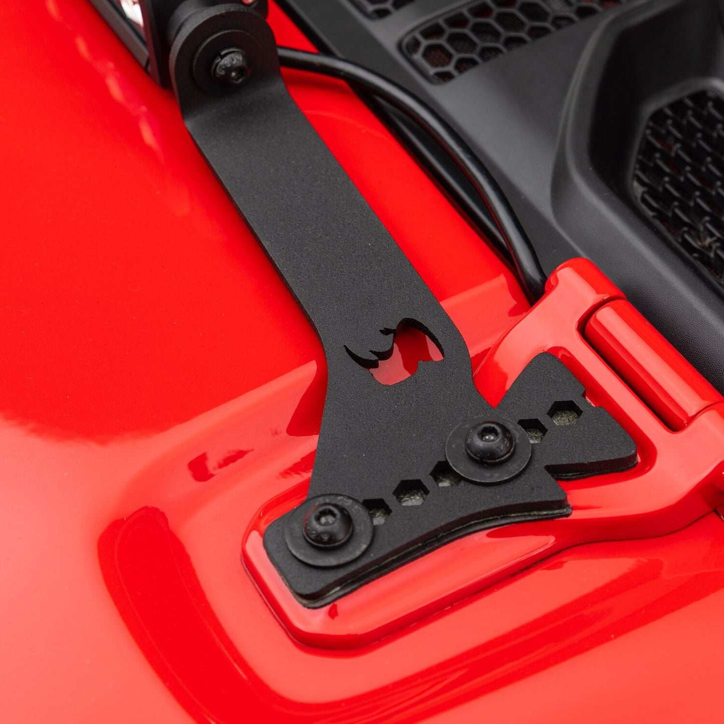 XE Hood Hinge Light Mount for a 20 Inch Single Row LED Bar Textured Black 2018-2026 Jeep Wrangler JL 2020-2025 Jeep Gladiator Go Rhino-3