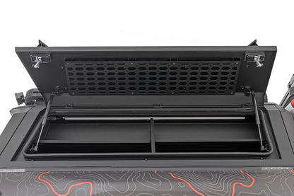 Molle Panel Kit Bed Cap Door Toyota Tacoma 2WD/4WD (2024-2026) Rough Country-2