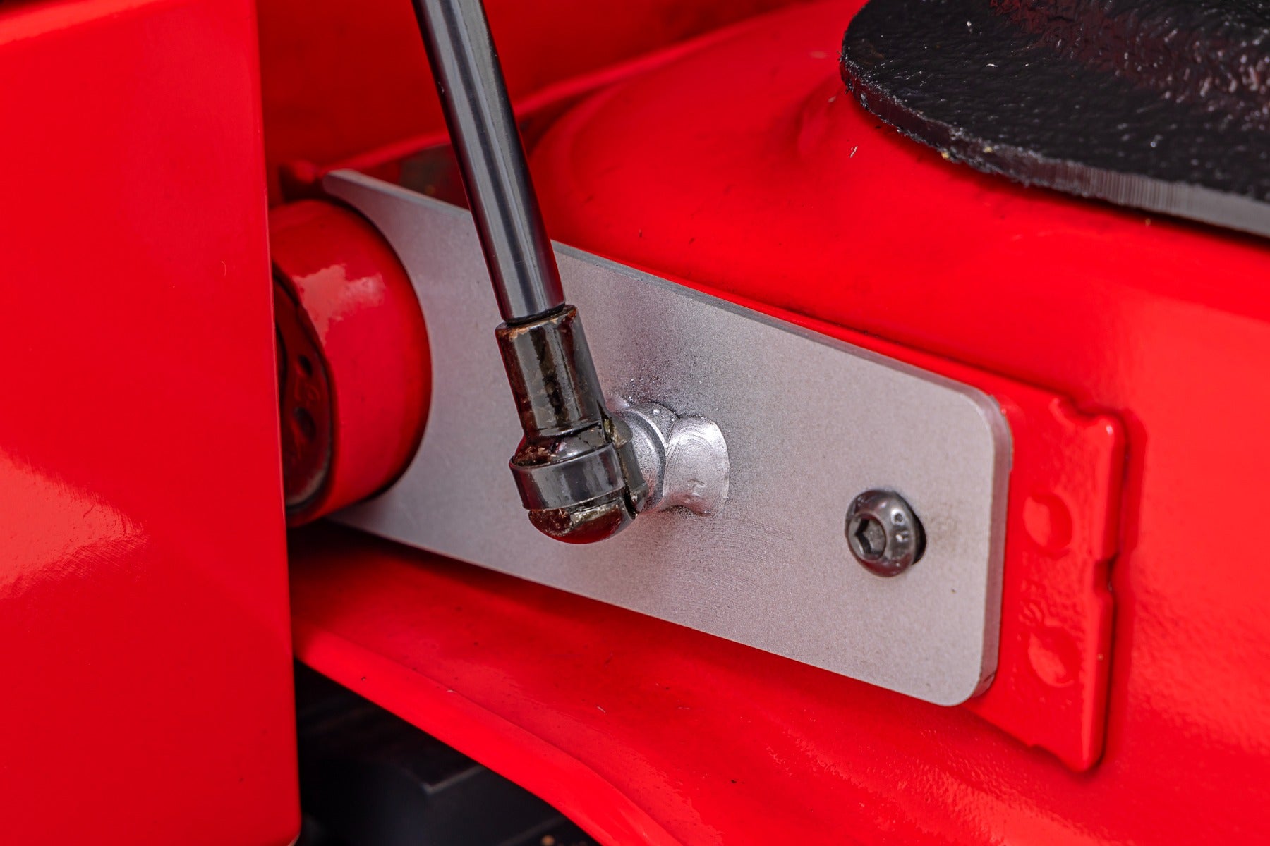 Tailgate Assist Silverado/Sierra 1500/2500HD/3500HD (07-18 & Classic) Rough Country-2