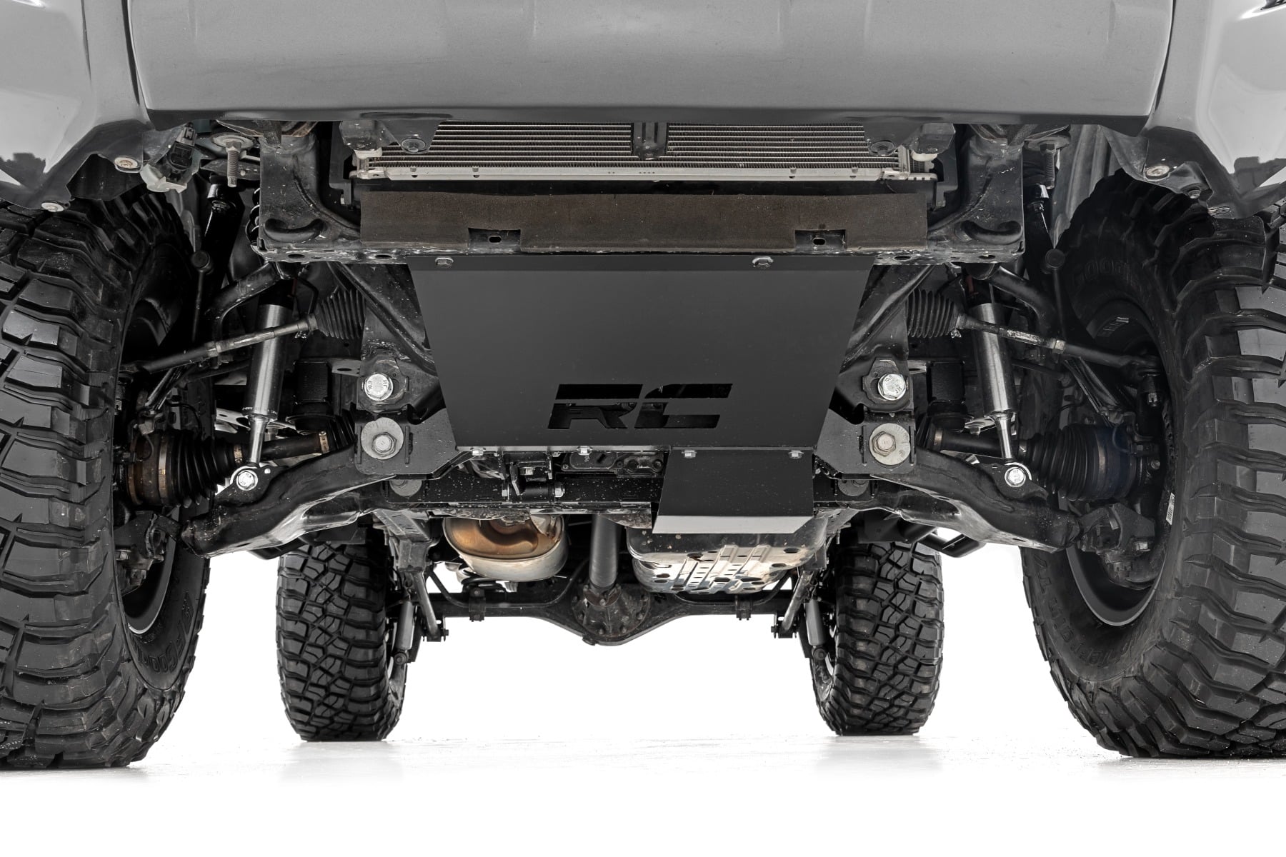 6 Inch Lift Kit M1 Struts Toyota 4Runner 2WD/4WD (2015-2020) Rough Country-3