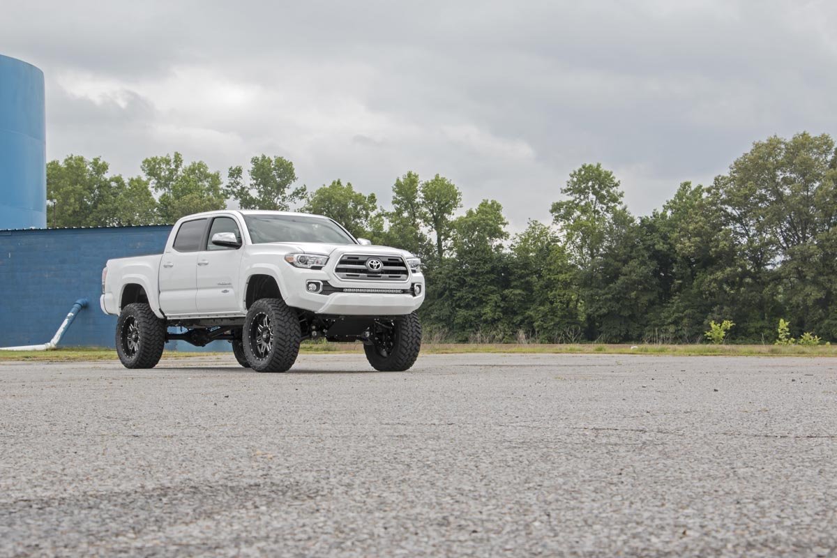 6 Inch Toyota Suspension Lift Kit 05-15 Tacoma 4WD/2WD Rough Country-2