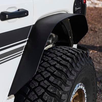 XRC Front and Rear Flat Fender Flare Set 2018-2022 Jeep Wrangler Smittybilt-4
