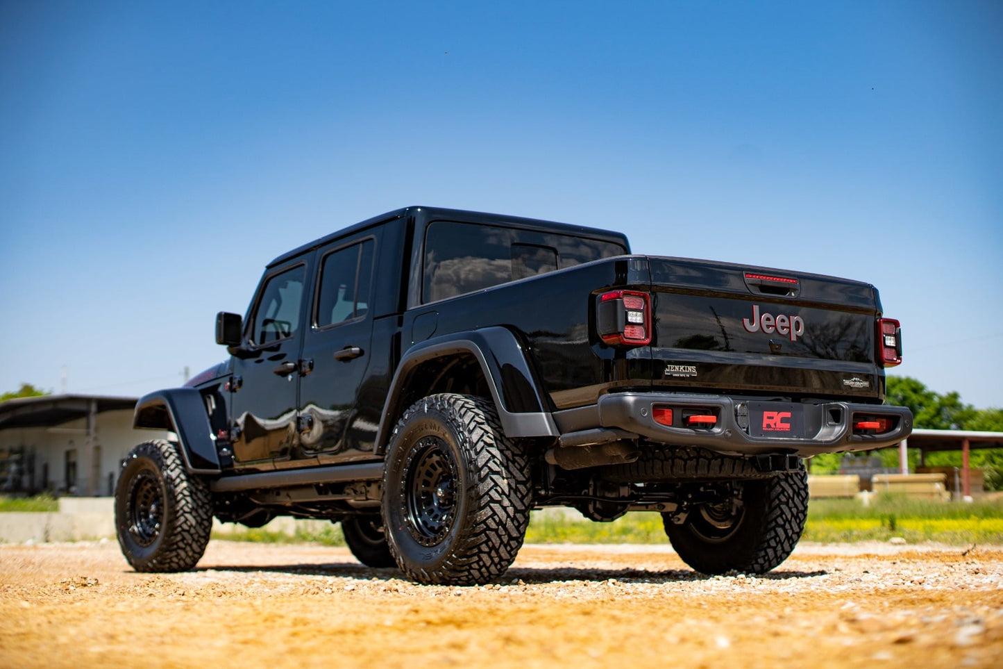 2.5 Inch Leveling Kits Springs M1 Jeep Gladiator JT 4WD (2024-2025) Rough Country-3
