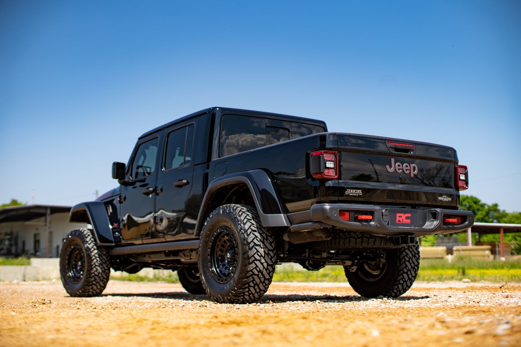 2.5 Inch Leveling Kits Springs M1 Jeep Gladiator JT 4WD (2024-2025) Rough Country-3