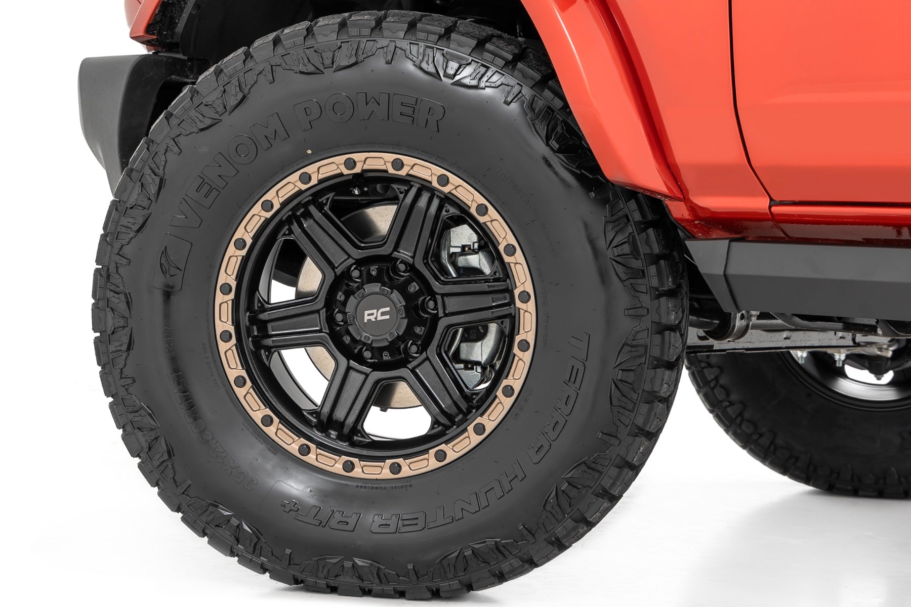79 Series Wheel One-Piece Semi Gloss Black w/Bronze Ring 18x9 Rough Country-29