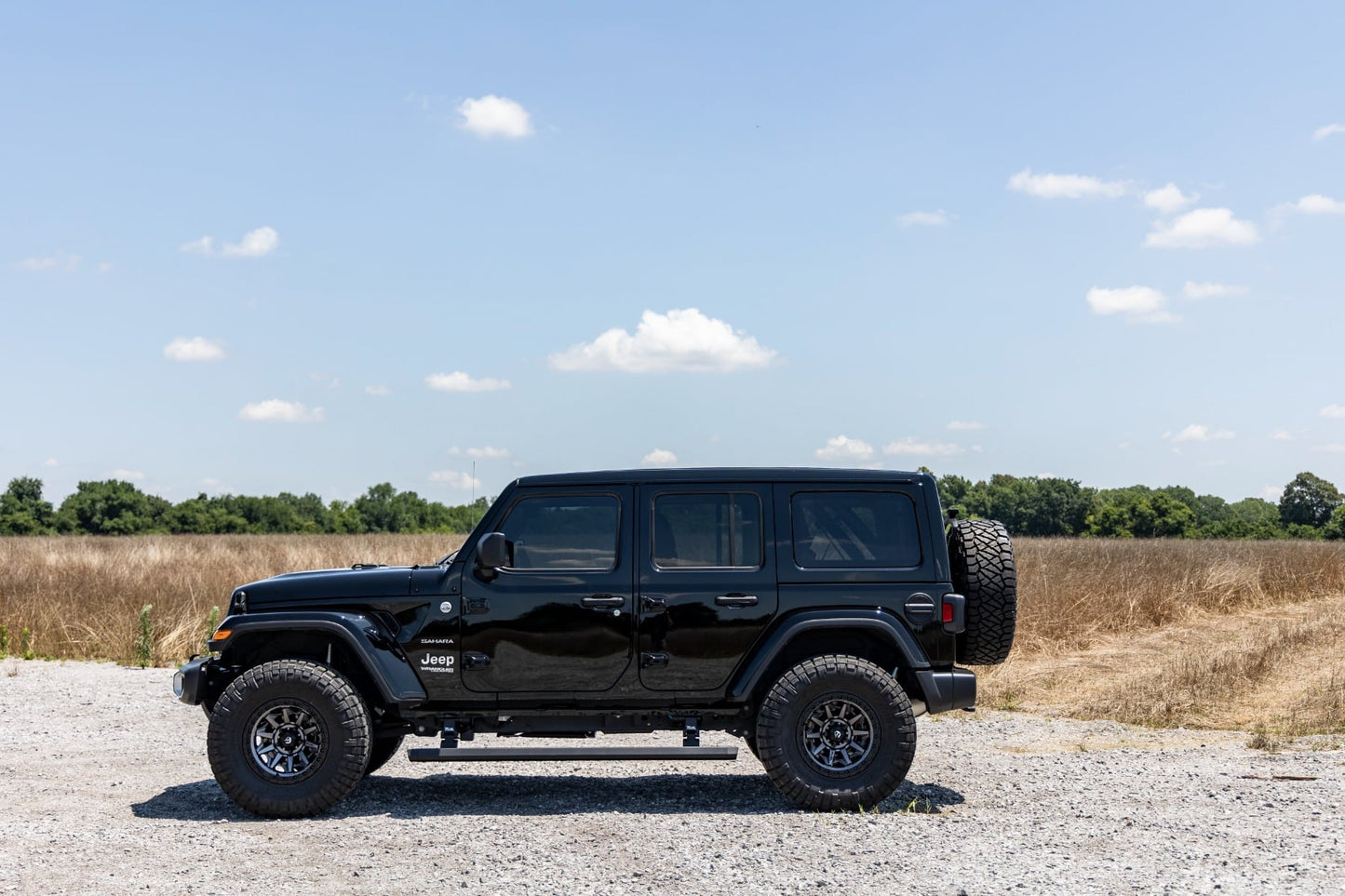 2.5 Inch Lift Kit Coils M1R Jeep Wrangler Unlimited Non-Rubicon 4WD (2024-2026) Rough Country-3
