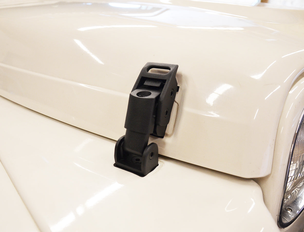 Kentrol Jeep TJ Hood Catch Kit 97-06 Wrangler TJ Textured Black Kentrol