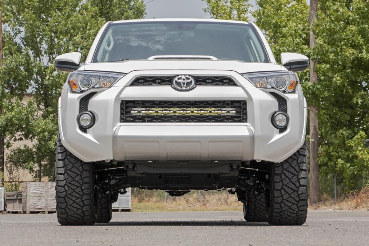 LED Light Kit Bumper Mount 30 Inch Spectrum Dual Row Toyota 4Runner (14-20) Rough Country-4