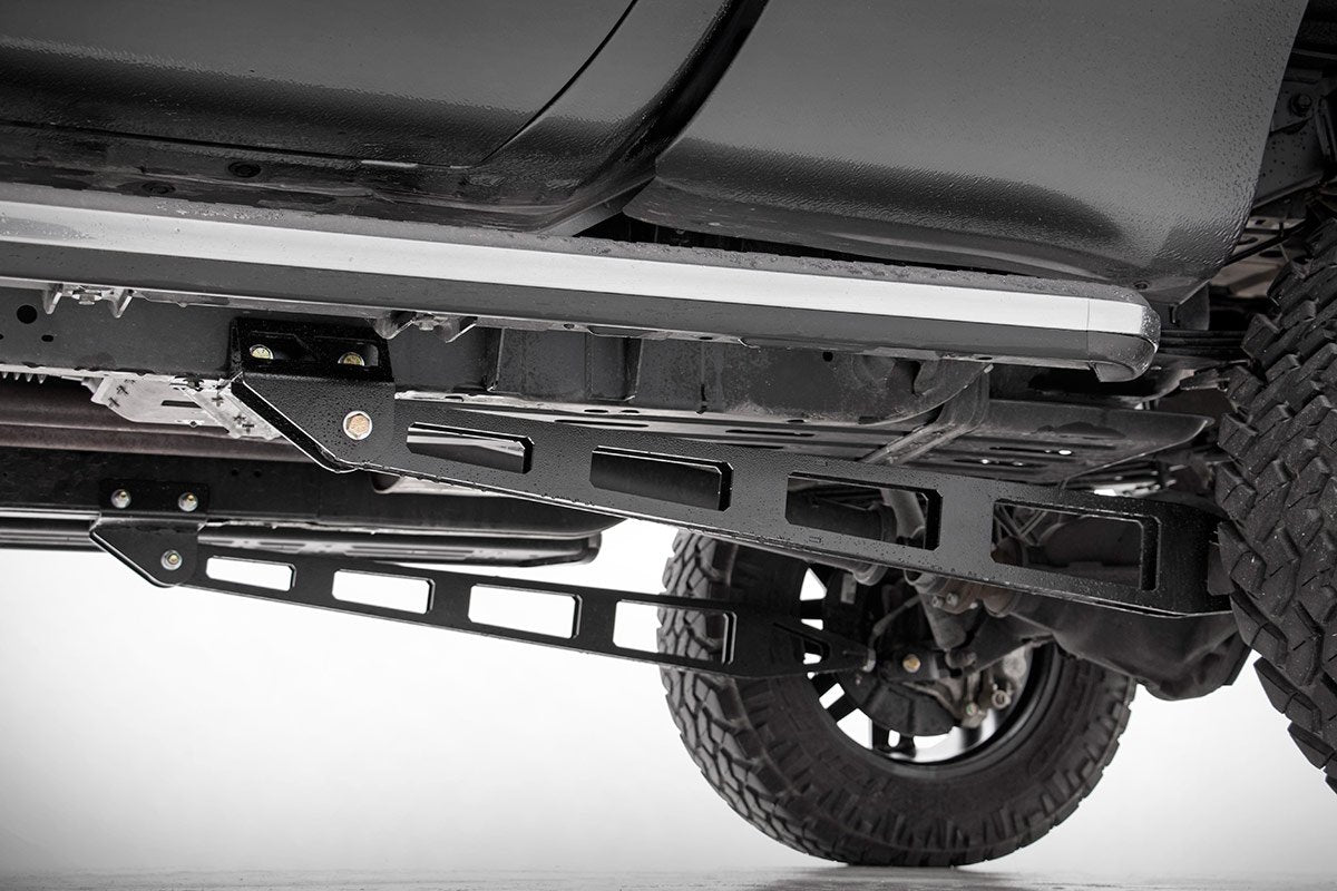 Nissan Traction Bar Kit 6 Inch Lift 16-20 Titan XD Crew Cab 4WD Rough Country-1