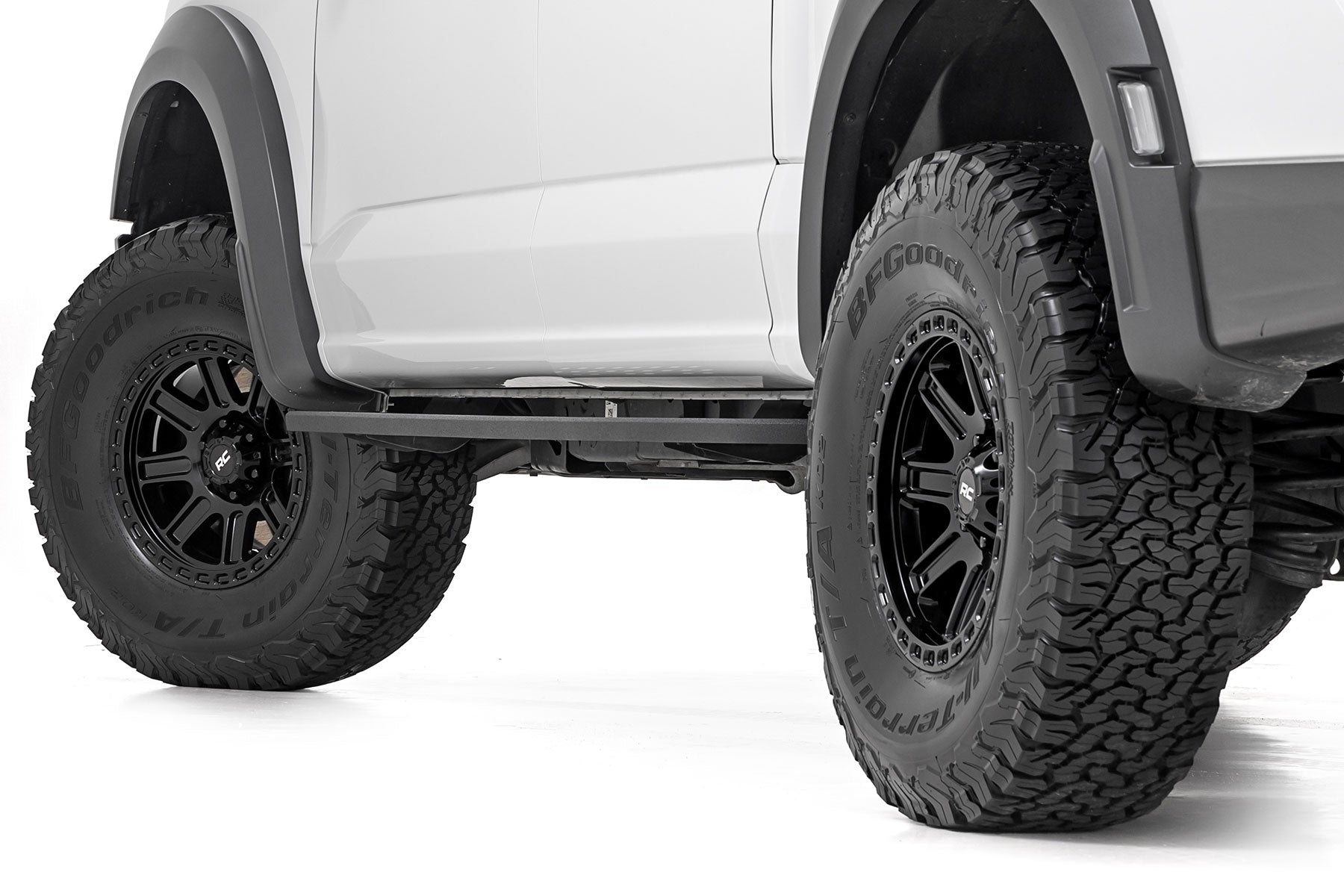 84 Series Wheel Gloss Black 18x8.5 Rough Country-10