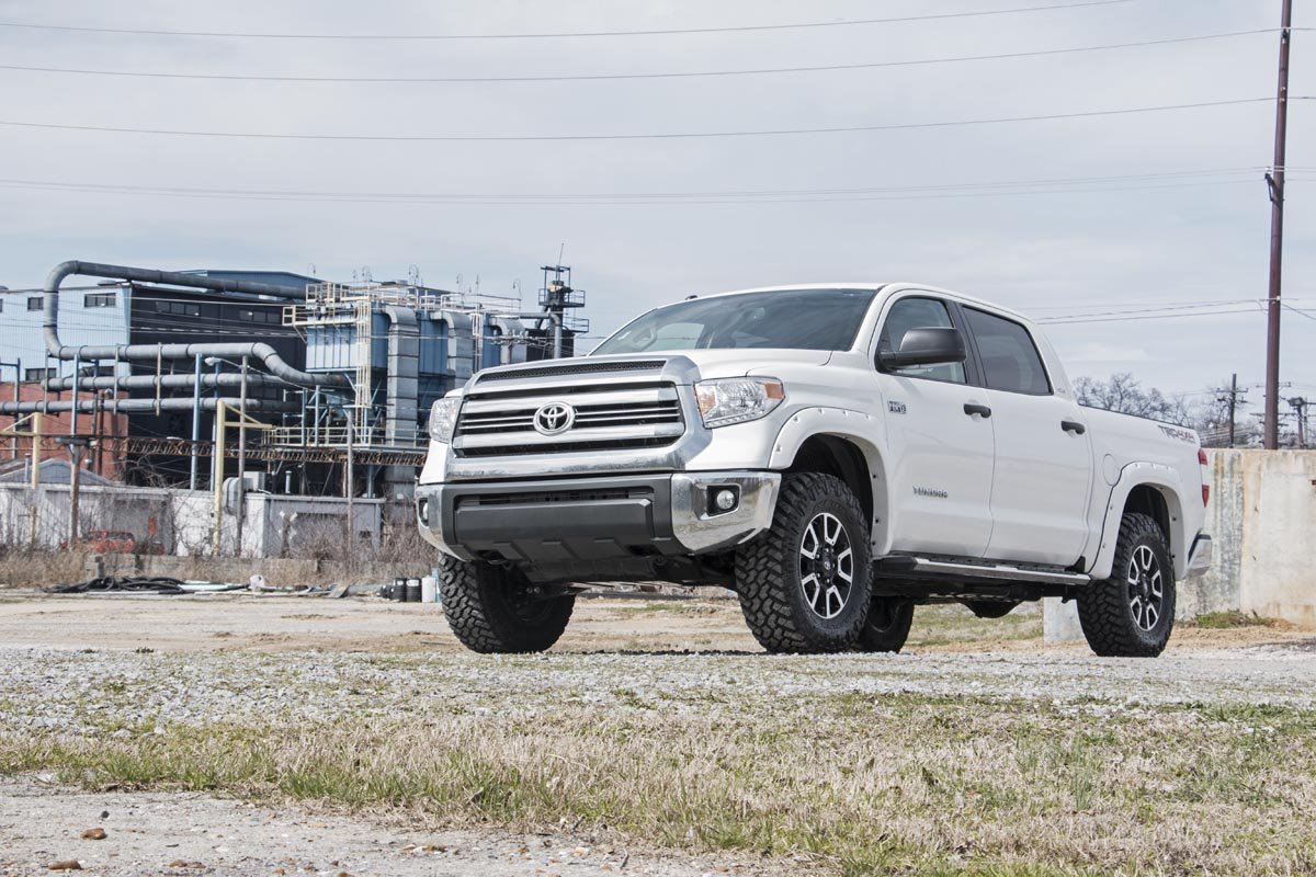 2.5-3 Inch Leveling Lift Kit 07-20 Tundra Rough Country-6