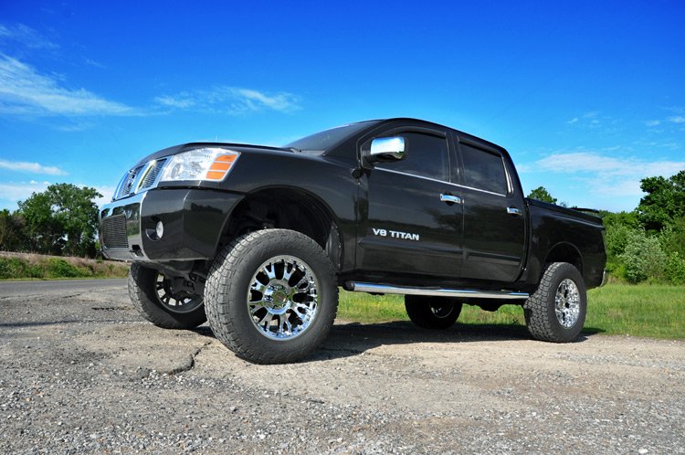 6 Inch Nissan Suspension Lift Kit 04-15 Titan Rough Country-1