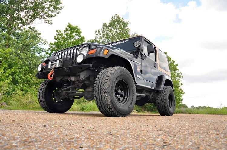 Rough Country 4 Inch Jeep Suspension Lift Kit 97-02 4WD Jeep Wrangler TJ Rough Country