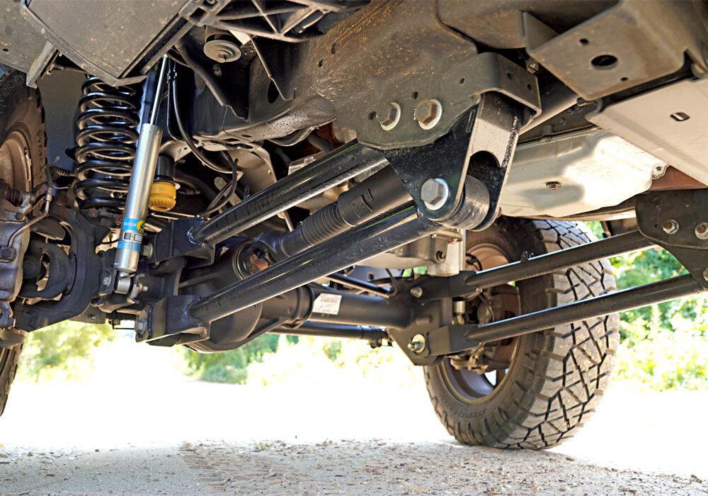 Edition 4-Link Arms 2005-2022 Ford F-250/350 with 4-6 Inch Lift Kit Superlift