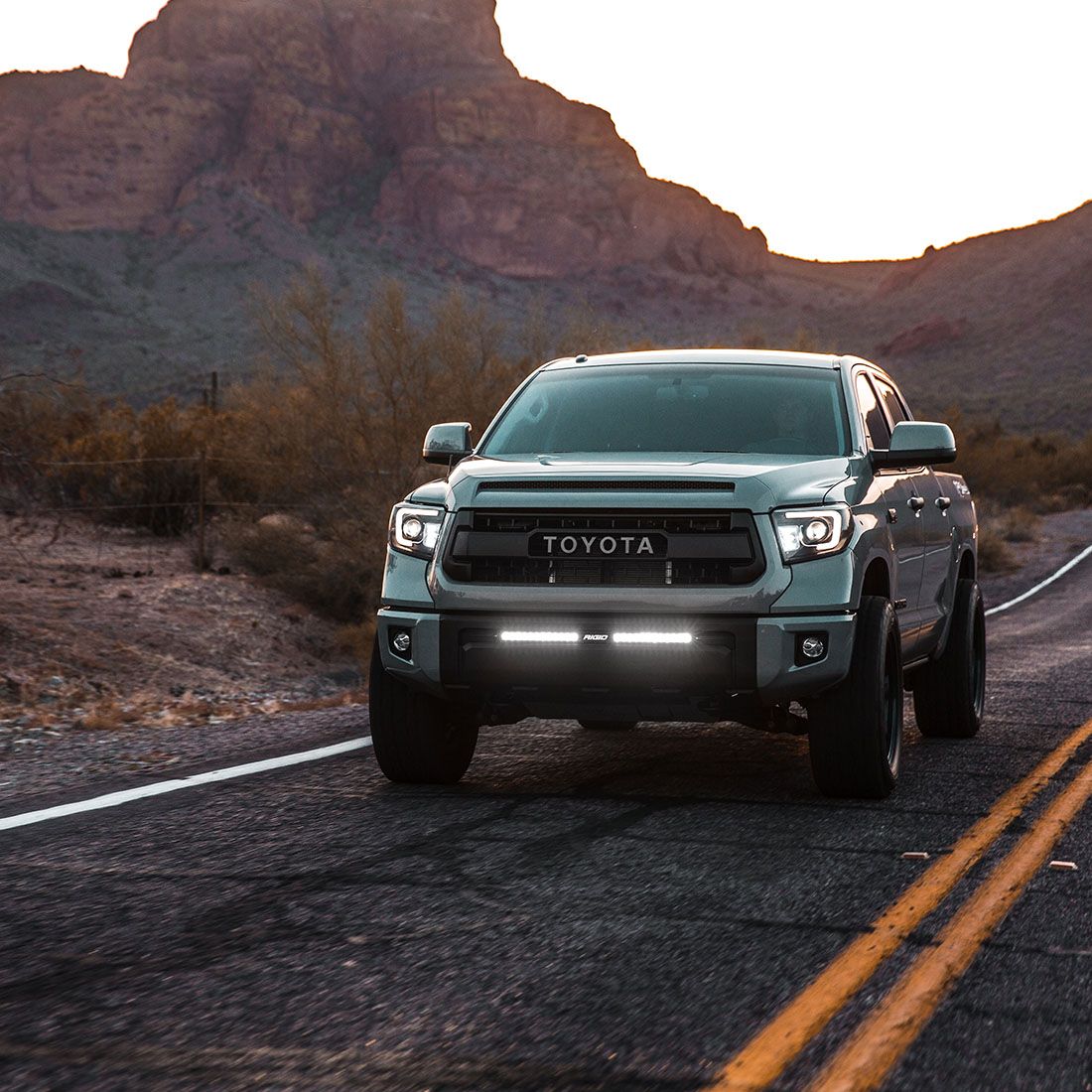 Rigid Industries 20 Inch Dual Function SAE Auxilary High Beam Driving Lights SR-Series Pro RIGID Industries