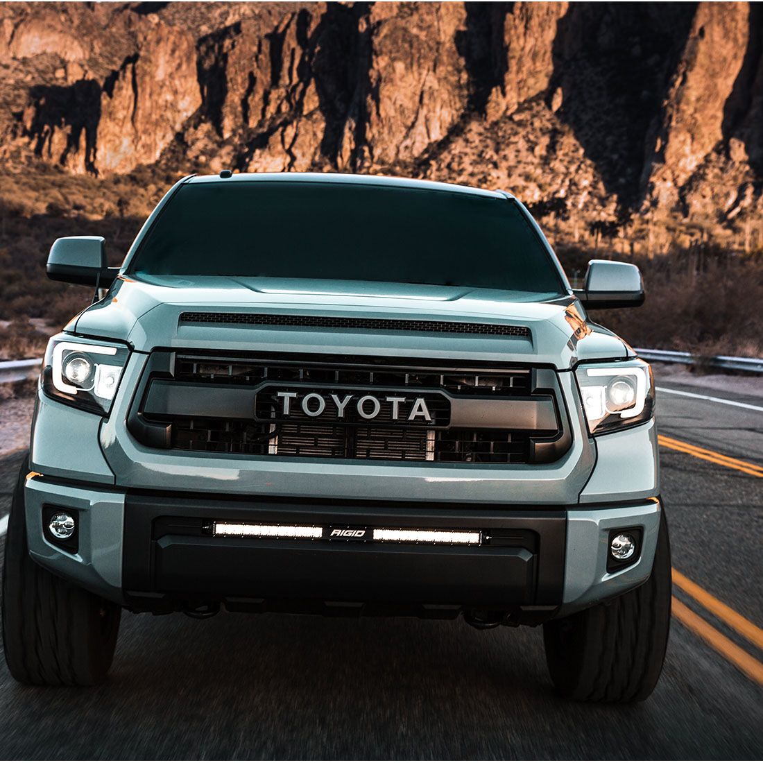 Rigid Industries 30 Inch Dual Function SAE Auxilary High Beam Driving Lights SR-Series Pro RIGID Industries