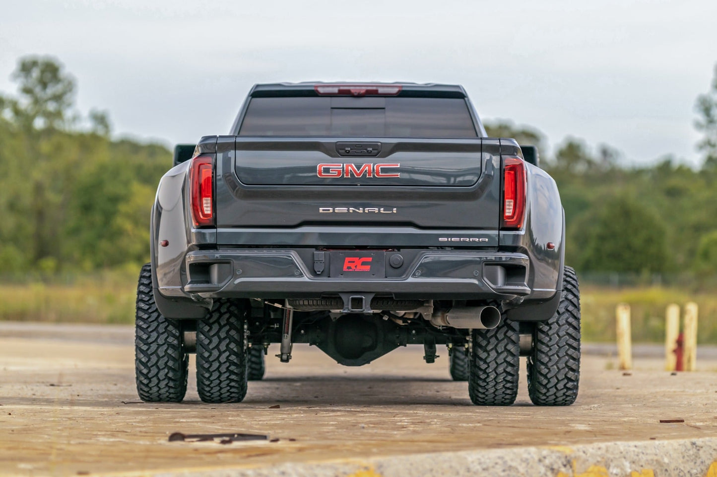 3 Inch Lift Kit Red Sierra/Silverado 3500 HD 2WD/4WD (20-26) Rough Country-4