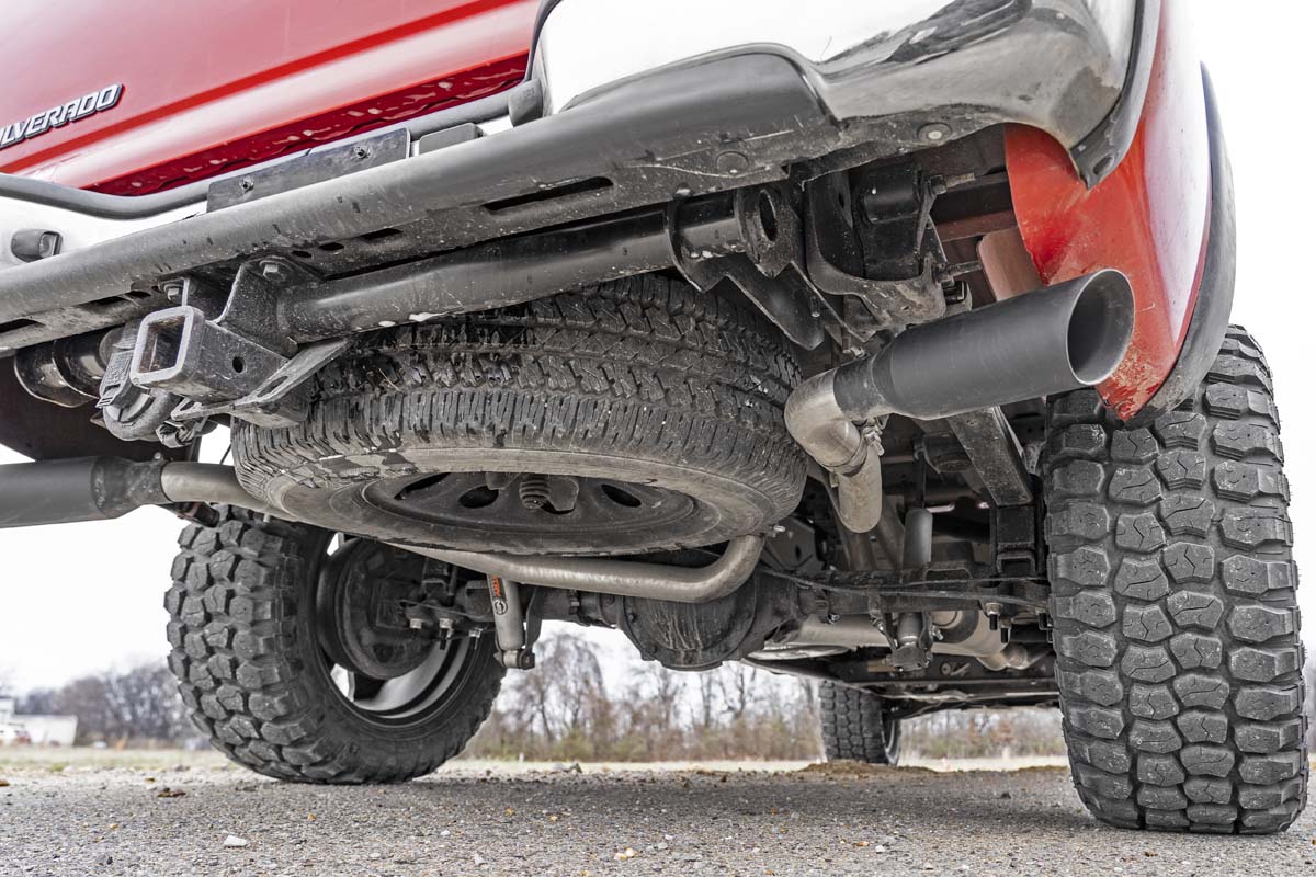 Rough Country Dual Cat-Back Exhaust System w/ Black Tips 99-06 GM 1500 Ext Cab / Short Bed 4.8L / 5.3L Rough Country
