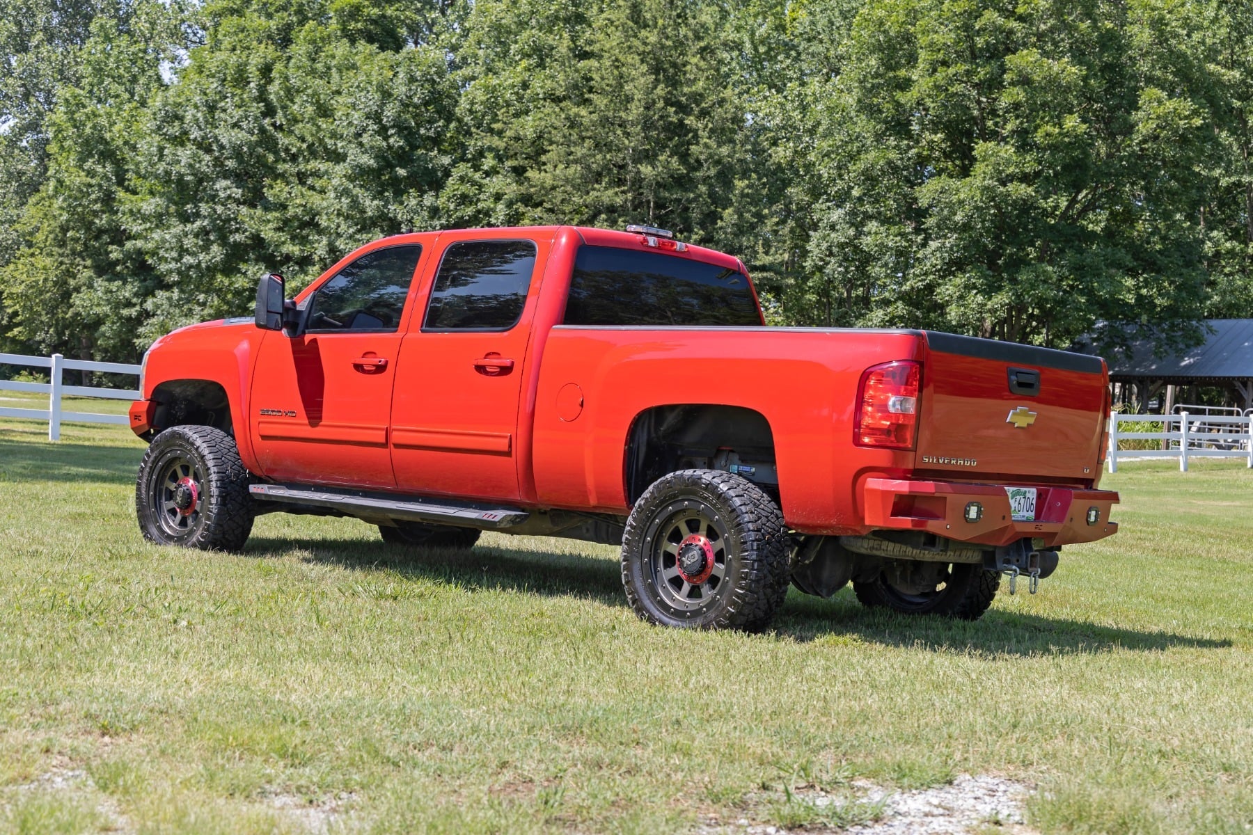 3.5 Inch Lift Kit Knuckle w/ Overloads Red Silverado/Sierra 2500HD/3500HD (11-19) Rough Country-5