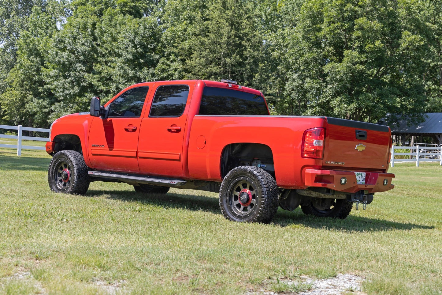 3.5 Inch Lift Kit Knuckle Vertex w/ Overloads Red Silverado/Sierra 2500HD/3500HD (11-19) Rough Country-5
