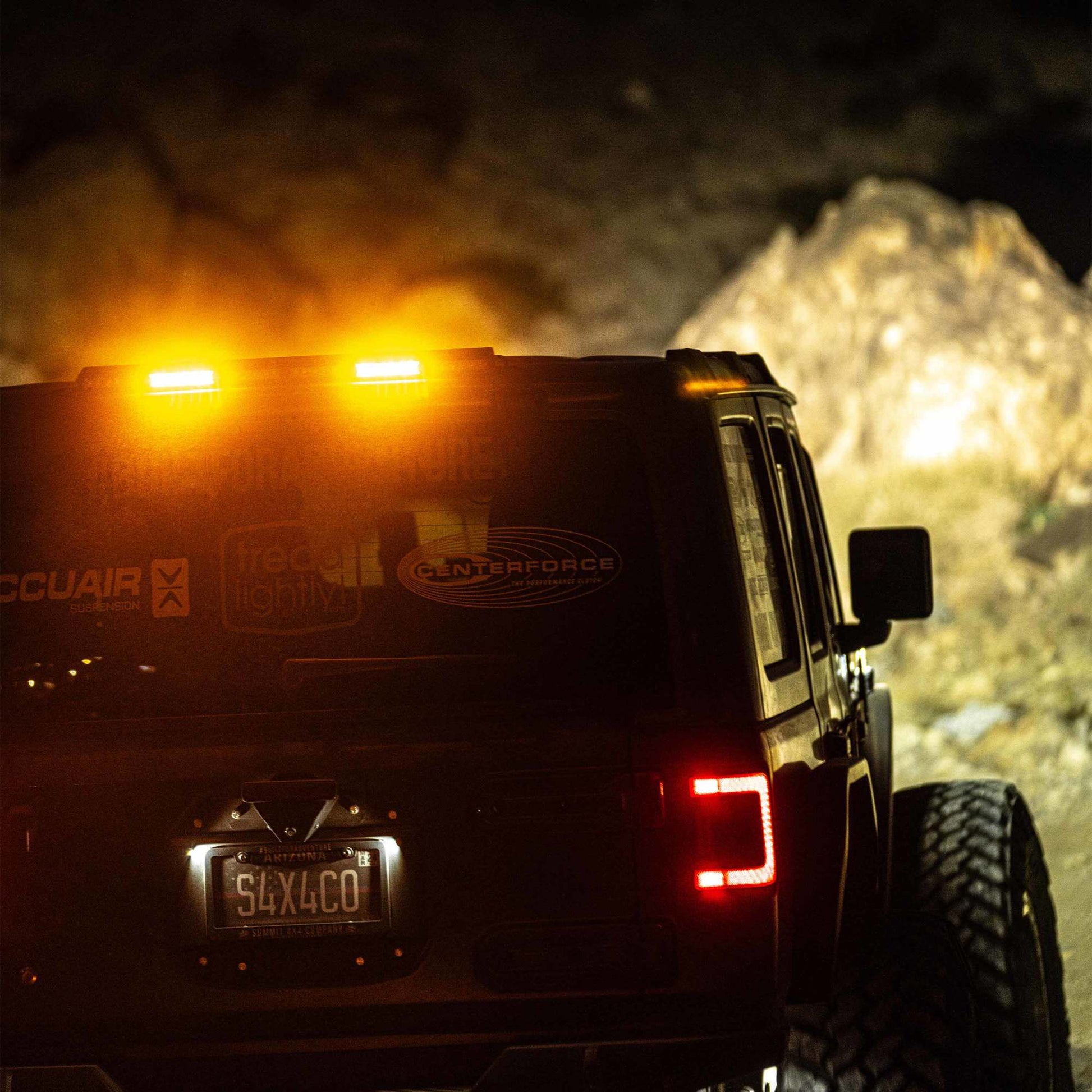 28 Inch Rear-Facing Chase LED Light Bar with Integrated Lighting Functions and Wire Lead For Jeep Wrangler JL/JlU KC Hilites-13
