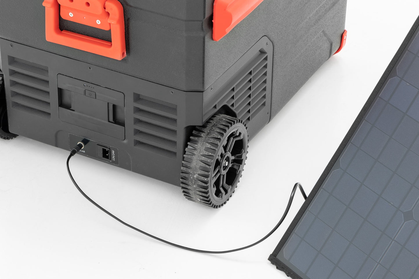 Rough Country Solar Panel Recharge Kit for 50L Portable Refrigerator/Freezer Rough Country