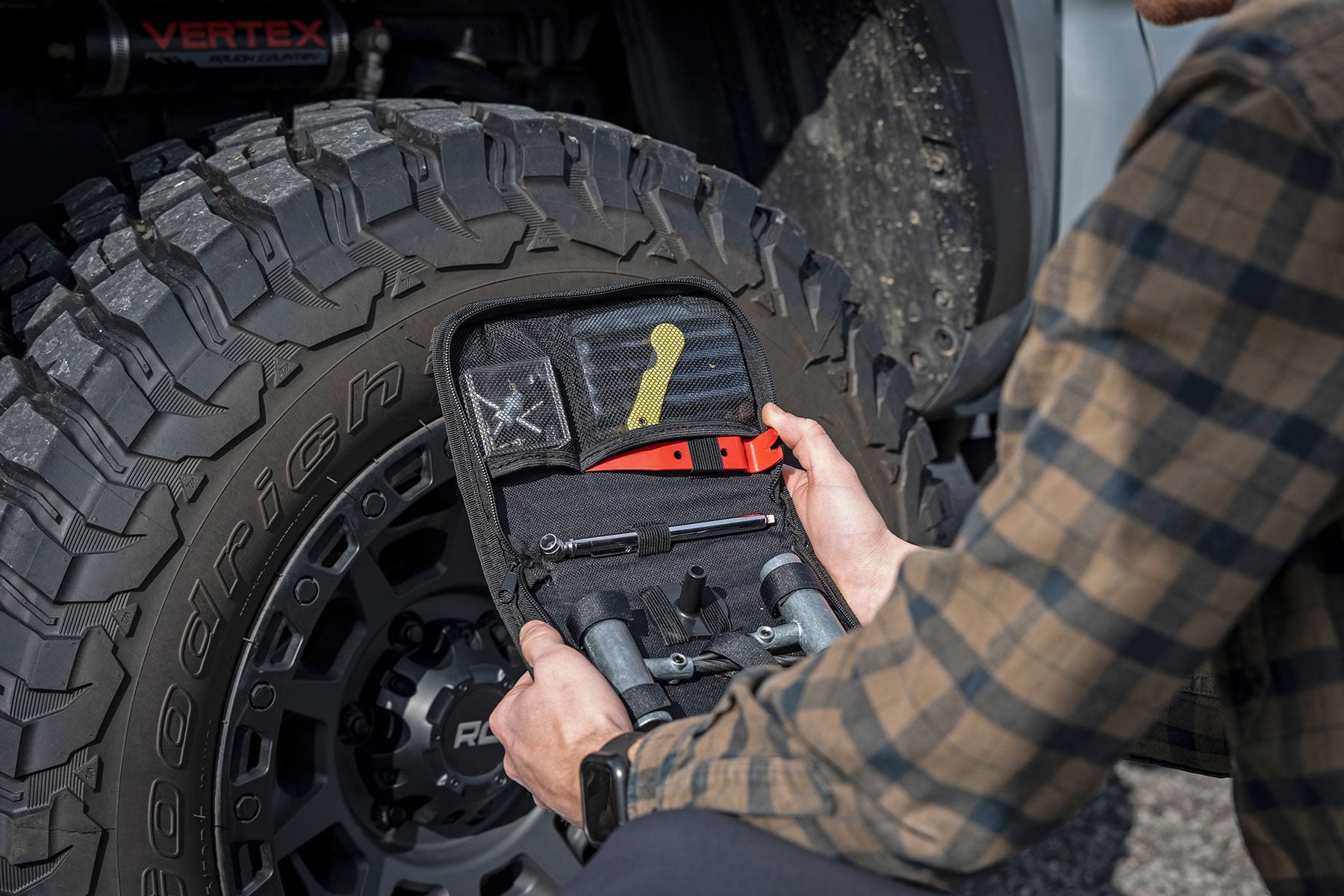 Emergency Tire Repair Kit w/Carrying Case 39pcs Rough Country-2